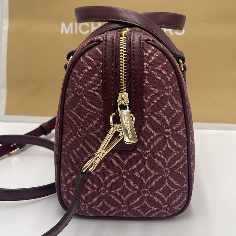 MICHAEL KORS JST TRAVEL MEDIUM DUFFLE SATCHEL SHOULDER CROSSBODY BAG MK NWT - Picture 6 of 16